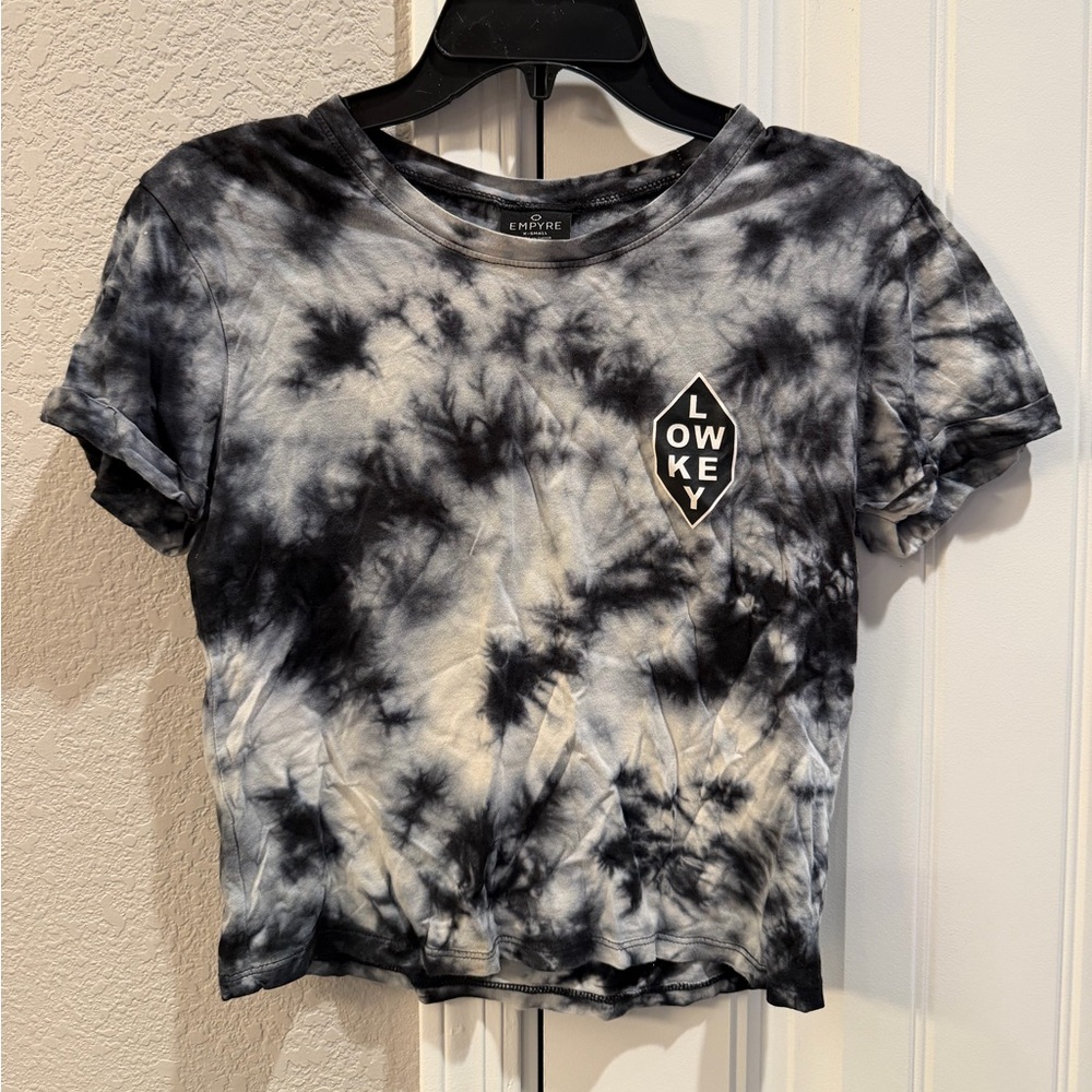 Empyre Black & White Tie-Dye Crop Tee with Lowlkey Patch
